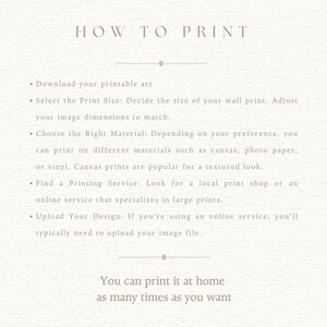 K&ouml;nnte beinhalten: Cremefarbene Anleitung mit dem Titel "HOW TO PRINT" zur Kunstdruck. Die Anleitung erkl&auml;rt, wie man Kunst zu Hause druckt, einschlie&szlig;lich der Auswahl der Druckgr&ouml;&szlig;e, des Materials und der Suche nach einem Druckservice. Der Text unten lautet: "Sie k&ouml;nnen es zu Hause so oft drucken, wie Sie m&ouml;chten."