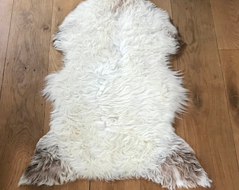 Sheepskin Rugs | Natural Rugs | Wool Fibre Rugs | Medically Safe Rugs | Eco Tanned Rug or Throw  | Baby Safe Mat