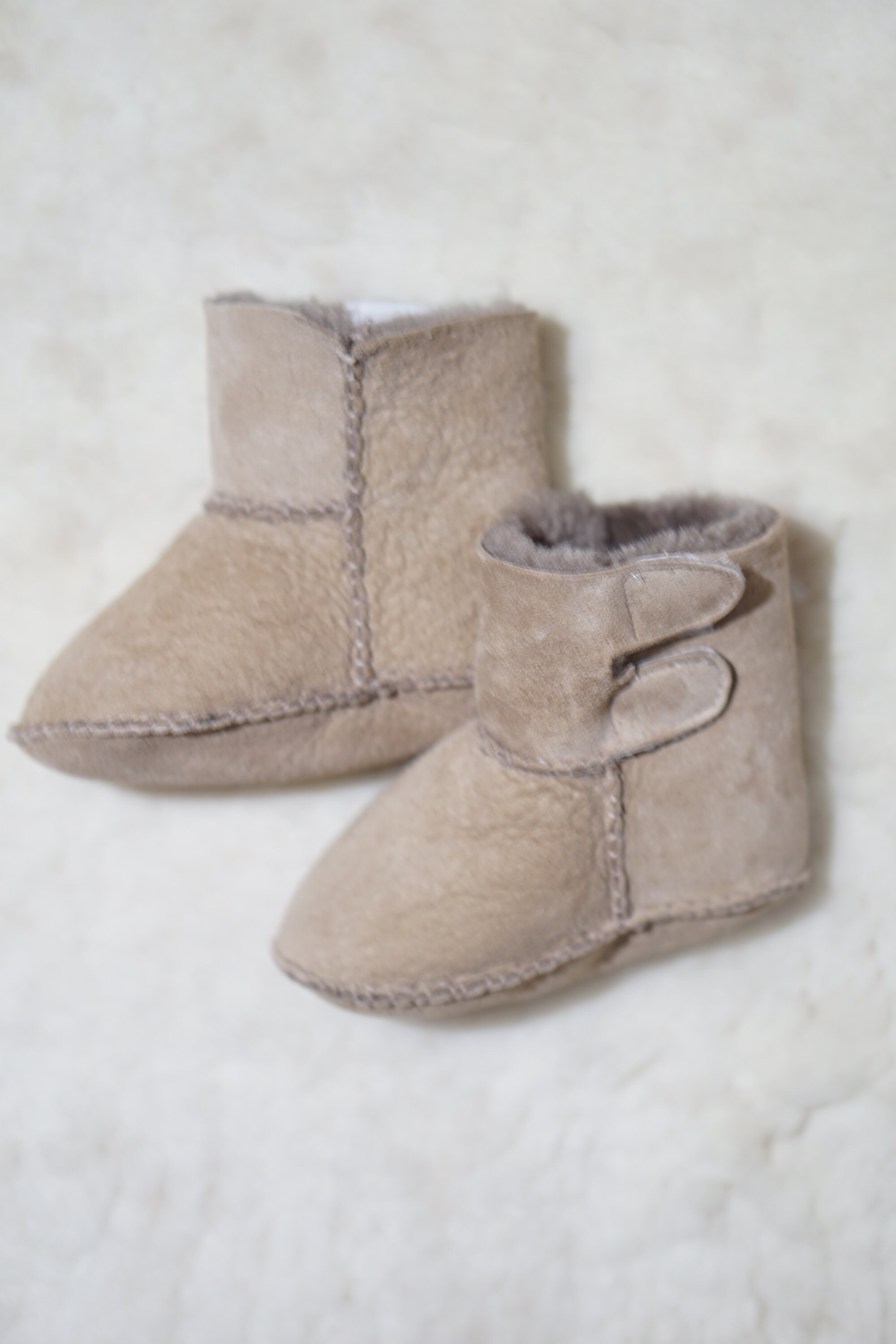 Wool baby uggs - Etsy Nederland