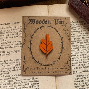 Wooden Autumn Leaf Pin | Cottagecore pin | Leaf pin | Dark academia | wooden pin, botanical, brooch