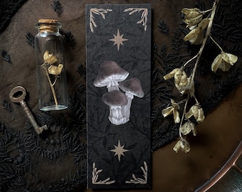 Harvest Mushrooms Bookmark | Folk Horror, halloween, harvest, spooky, recycled, mushroom, witchy, goblincore, gothic, witchcore, RPG fantasy