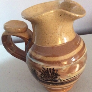 Jarra de leche de cerámica moca de BoscastlePottery