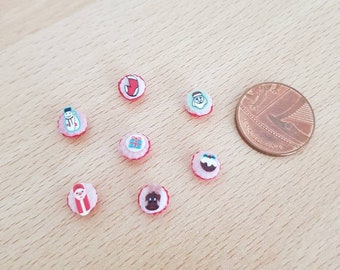 7 Loose Christmas Cupcakes 1/12th Scale