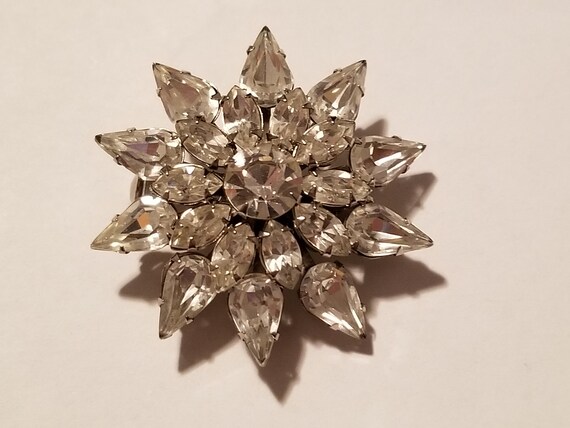 costume jewelry brooches vintage