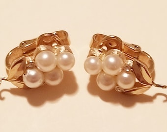 Vintage Crown trifari earrings