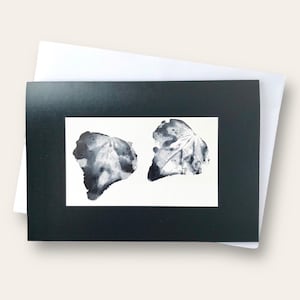 Carte imprimée feuille de lierre noir et blanc - Carte d'art botanique - Cadeau pour elle ou pour lui - Fait main et intérieur vierge