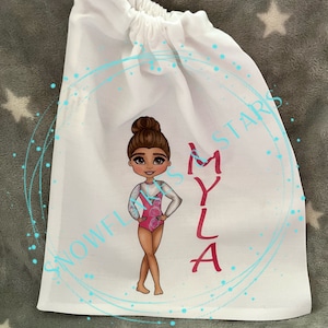 Personalised gymnastics drawstring bag, white,  25cm x 30cm, with choice of 36 gymnasts. Pastel pink leotard.