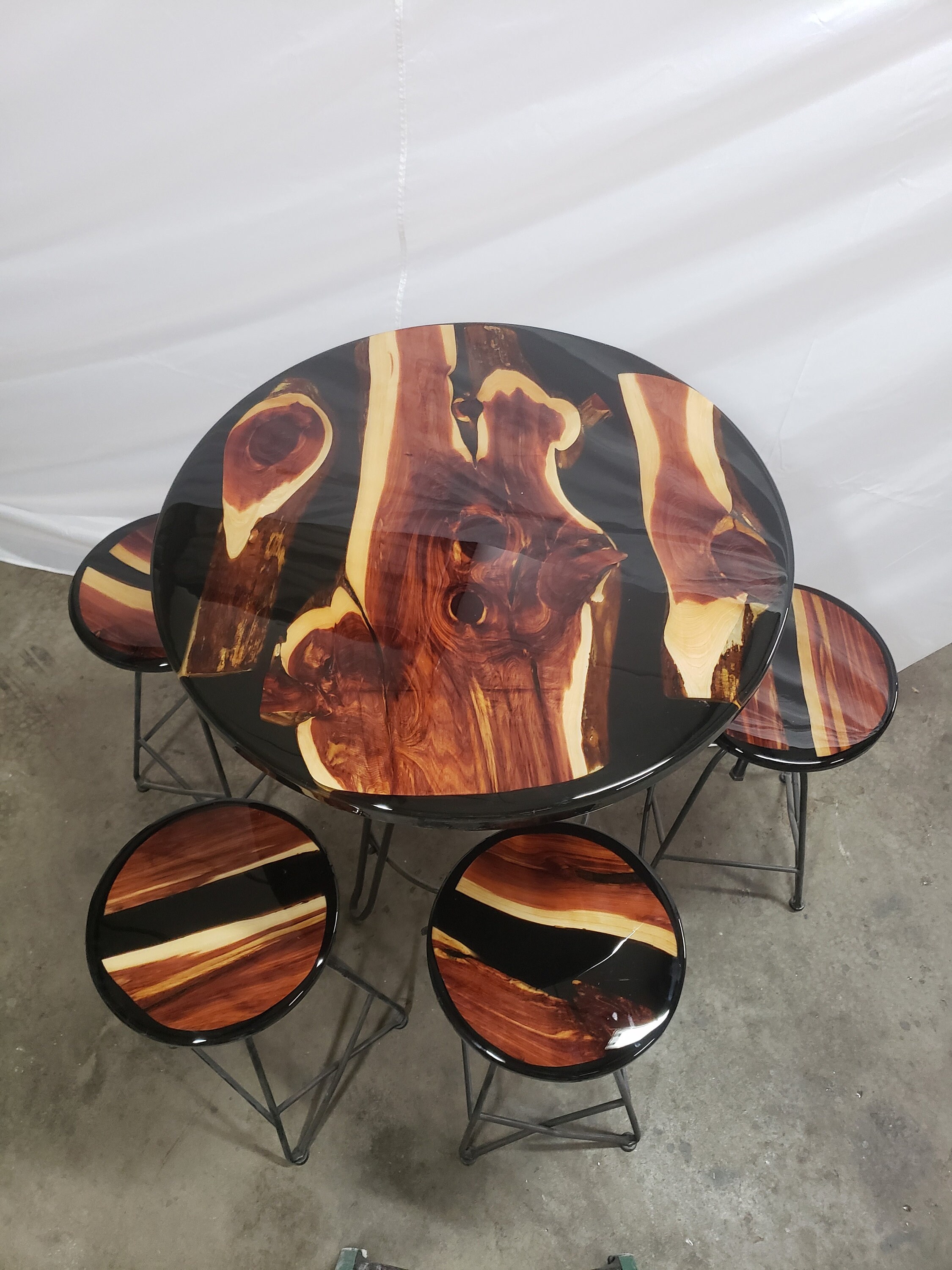 Round Live Edge Wood/Epoxy Bar height table and 4 stools. Etsy