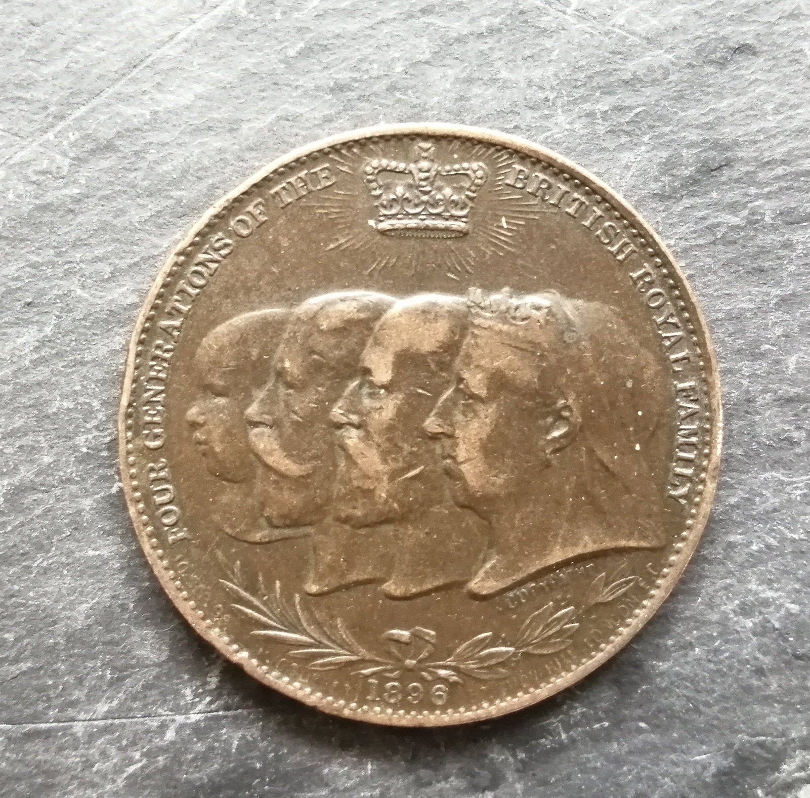1896年 英国ヴィクトリア女王 ダイヤモンドジュビリー 純銀製