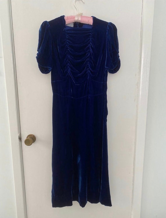 1930s Royal Blue Silk Velvet Evening Dress Snow W… - image 8