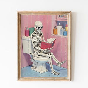 Arte de baño de esqueleto peculiar - Impresión vintage retro suave de lectura de esqueleto en el inodoro - Decoración de pared boho divertida para un estilo de baño único