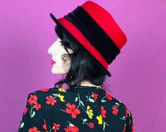 Something Special Vintage Brimmed Red Wool Hat Purple Ban  display picture 2