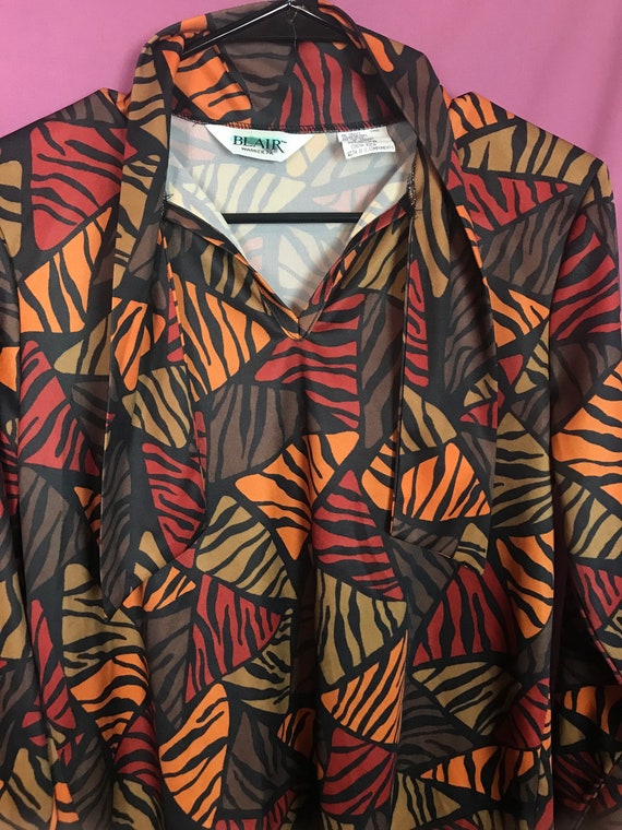 Vintage 80s Tiger Print Blouse with Tie Collar si… - image 9