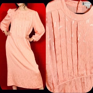 Vintage 80s Peach Metallic Textured Long Sleeve Mididress size 8