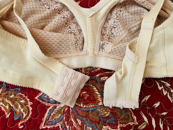 Vintage 70s 36D Beige Wonderbra - image 5