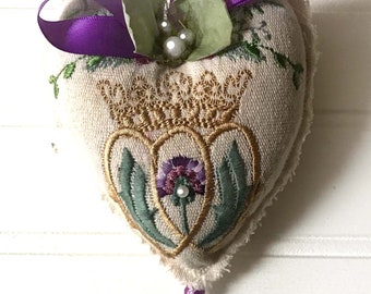 Vintage Scots Luckenbooth Heart Decoration