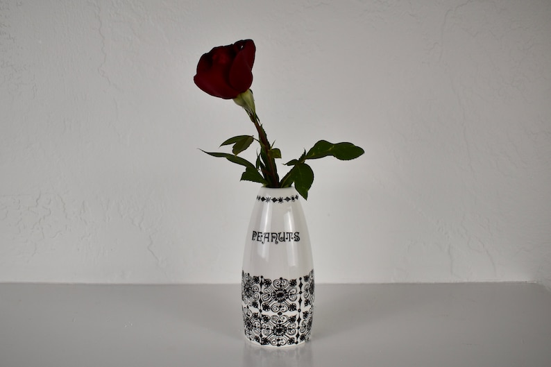 Good vintage condition Peanuts bud vase Norway Mid-century Stavangerflint