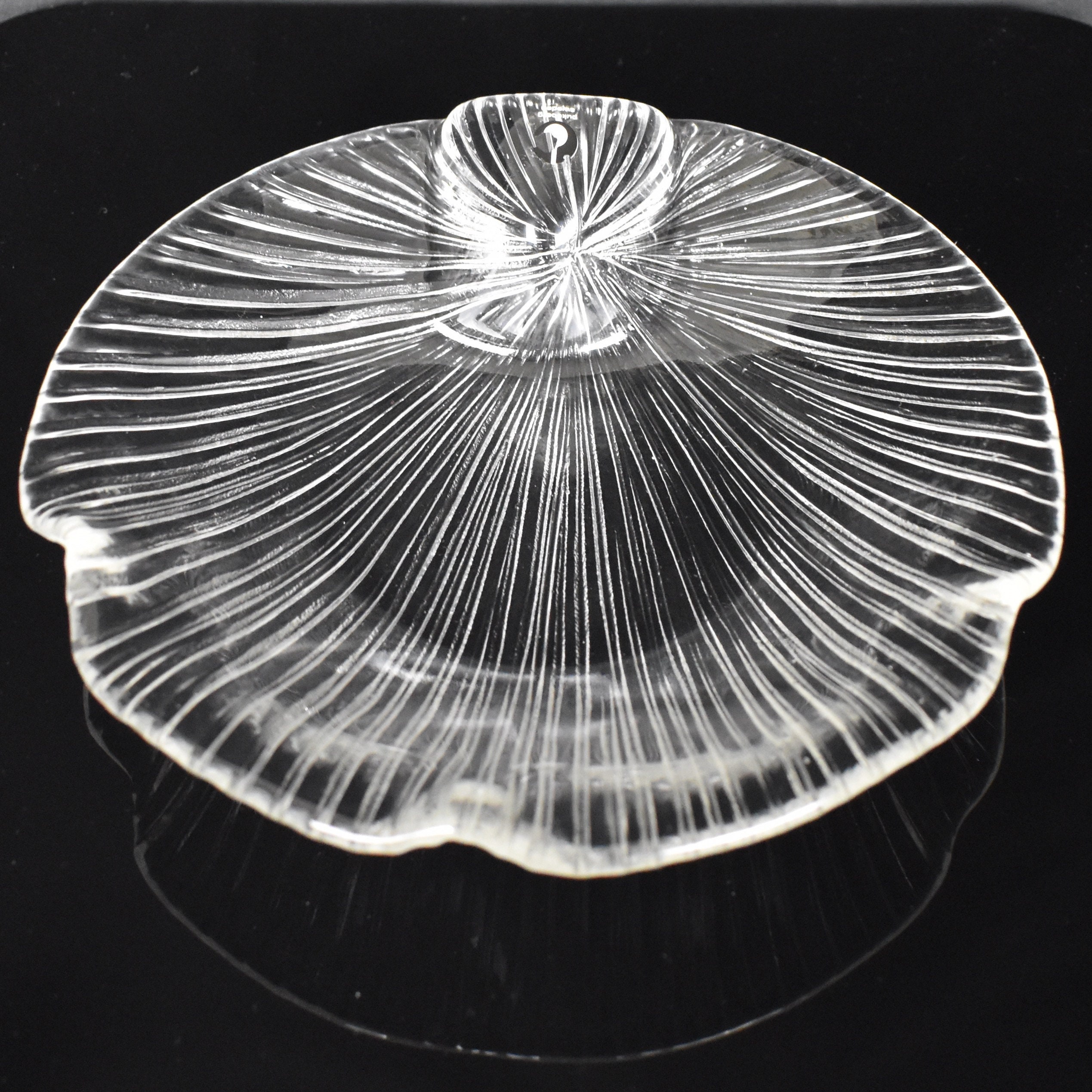 置物 Pukeberg Clam Shell Dish Eva Englund Pukeberg Clam Shell Dish Eva Englund
