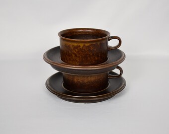 Ulla Procopé for Arabia, Finland, Ruska - Set of 2 flat tea / coffee cups and saucers - 1960 design