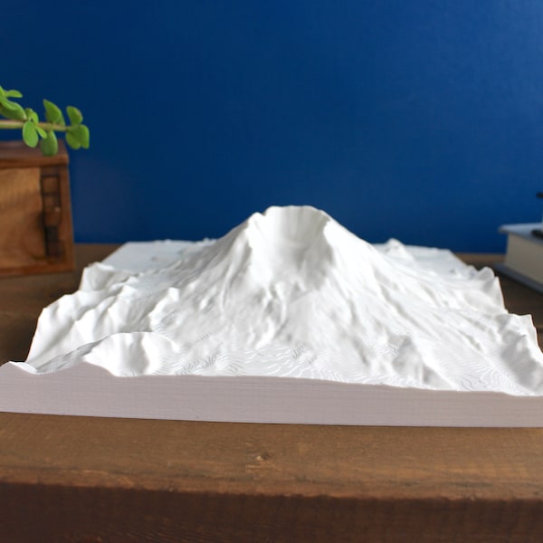 Modèle topographique 3D du mont St Helens, Maquette de volcan, Montagne imprimée en 3D