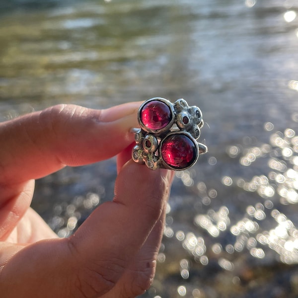 Beautiful Idaho Garnet Cluster Ring