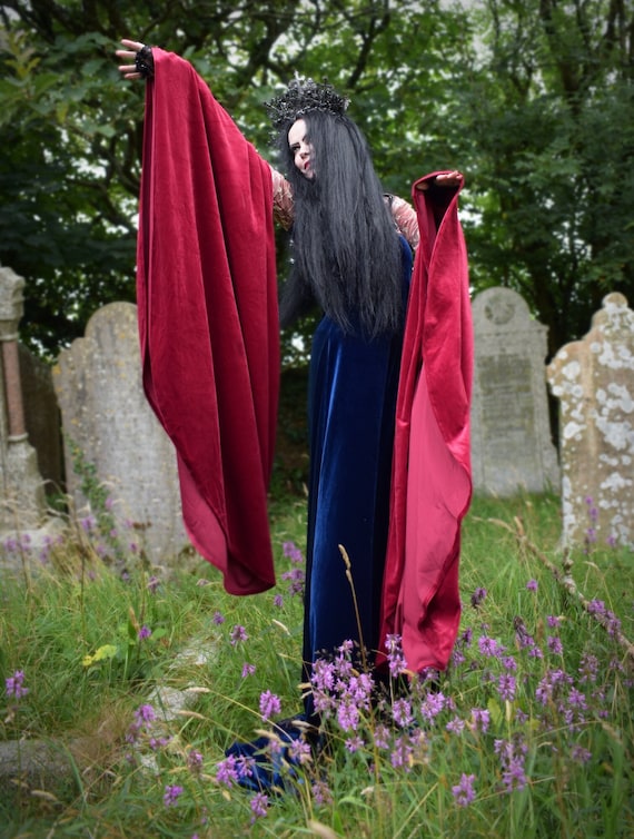 arwen blood red dress Arwens Blood Red Dress: Final Gown Reveal