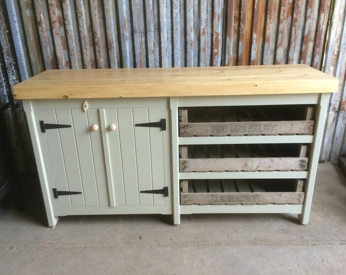 Kitchen / utility double cupboard with full size trays