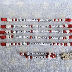 Clip para chupete inspirado en Nottingham Forest, juego, llavero, regalo, bebé, regalo, 5 clips and keyring