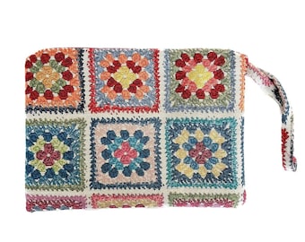 Granny Square cosmetic bag