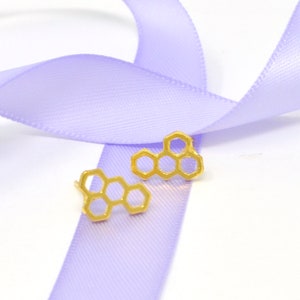 Small Honeycomb Stud Earrings, Hexagon Earrings, Bee Hive Earrings, Honeycomb Jewelry, Bee Jewelry, Geometric Earrings