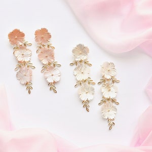 Flower Earrings, Bridesmaid's Earrings, Statement Earrings, Mother of Pearls, Pink or White with Gold, Gold Leaves Earrings