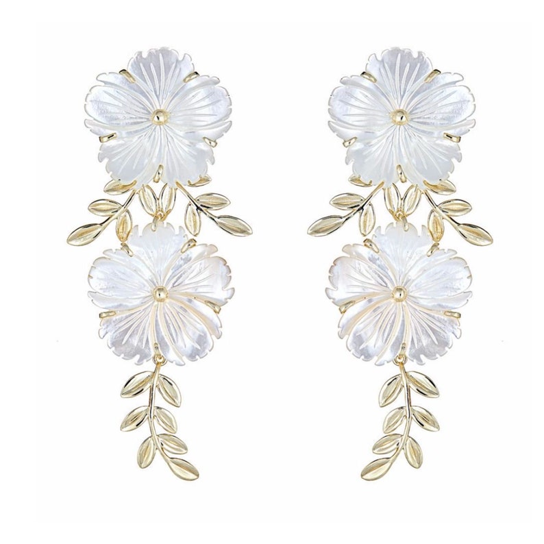 White Earrings Statement Earrings Flower Earrings White Etsy