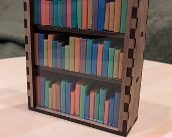 Miniatur Bücherregal aus Holz Spielzeug / Fidget mit 3D gedruckten Bücher