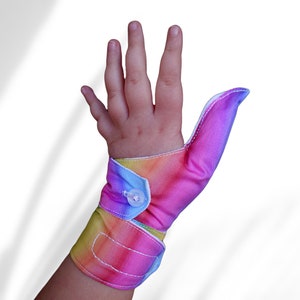 Twin pack Thumb Guard for babies and toddlers. Baby Guard Thumb guard with arm cuff to help keep the guard in place.