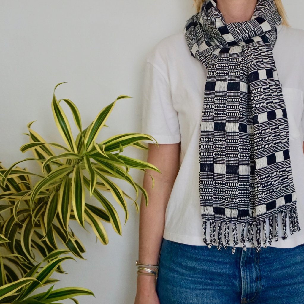 ladies navy shawl