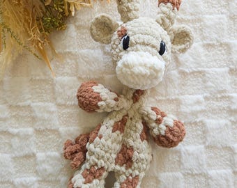Neutral Giraffe Lovey, Giraffe Baby Shower Gift, Giraffe Baby Plushie, Giraffe Plush Lovey, Safari Nursery Decor, Baby Comforter