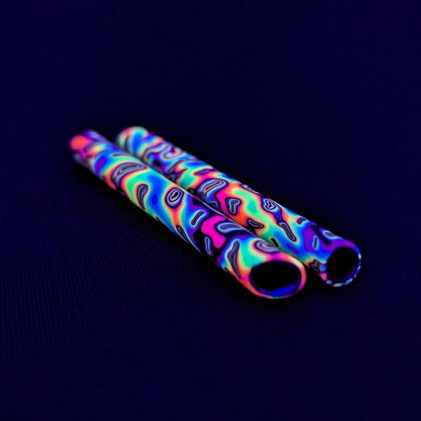 UV Travel Straw Tube, Portable Brass Tube with Psychedelic Neon Rainbow Pattern. (1)