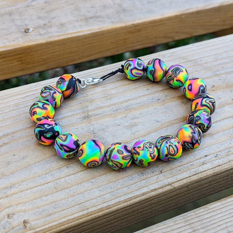 UV Beaded Bracelet, Psychedelic Rainbow Pattern, Trippy Friendship Bangle image 4