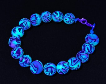 UV Beaded Bracelet, Psychedelic Turquoise Pattern, Trippy Friendship Bangle