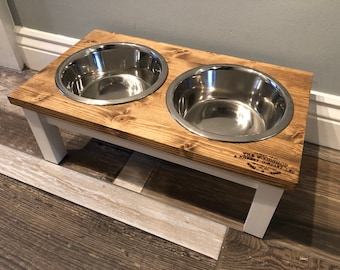 Personalised Medium Farmhouse Dog Feeder, Pet Feeding Table Stand, Double or Treble Bowls Raised Dog Feeding Station, Rustic Pet Feeder