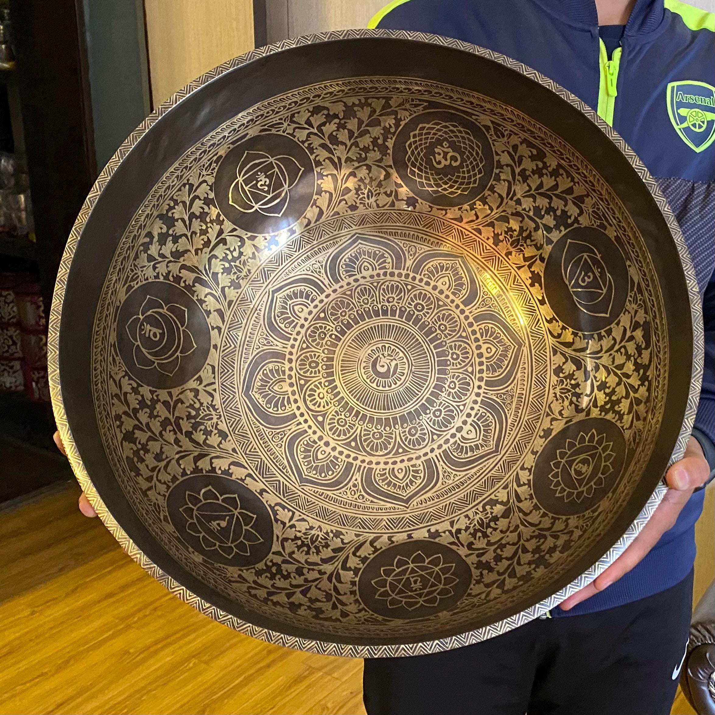 16 inches to 24 inches Extra large standing therapy Tibetan singing bowl-Made in Nepal-Beautiful design- Deep resonating sound quality-