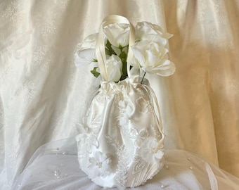 Beautiful Wrist Purse for Brides, Weddings, Bridesmaids. Satin with Elegant Lace Beading + Flowers. Available in Ivory, White or Black