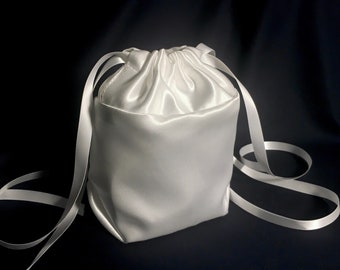 White Satin Drawstring Wrist Purse w Option for Wrist Strap. For Brides Bridesmaids Flower Girl Gifts Money Dance Dolly Bag Wedding.