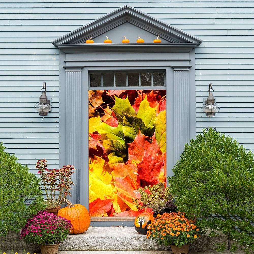 31 Creative And Festive Ways To Decorate Your Front Door For Fall thumbnail