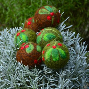 Christmas tree felt ornament set of 2, Handmade hanging decoration, shiny wool felted balls, small christmas gift image 2