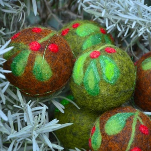 Christmas tree felt ornament set of 2, Handmade hanging decoration, shiny wool felted balls, small christmas gift image 8