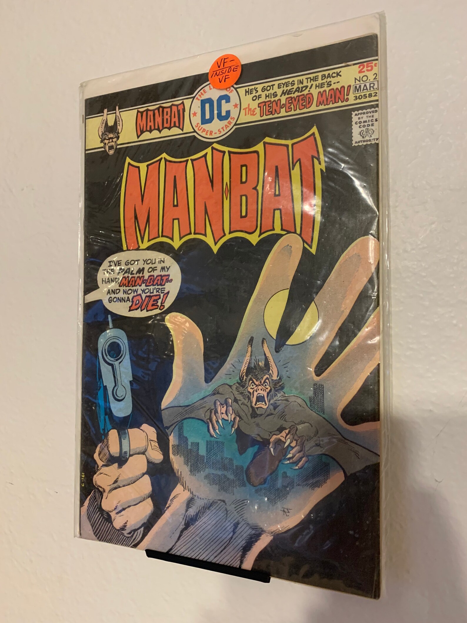 Comic Book Wall Mount | Etsy