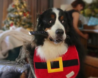 Christmas Santa bib Giant big Dog drool Bib dog bib Bernese mountain dog Christmas bib Saint Bernard Newfoundland newfie