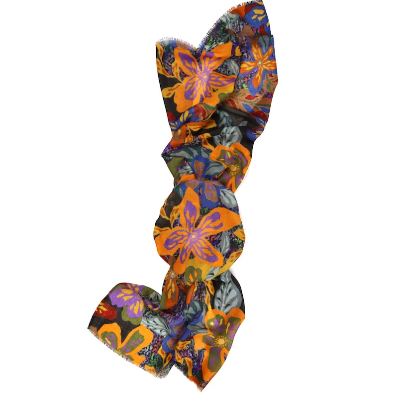 Women's scarf 100% merino wool floral pattern high quality, super soft image 3