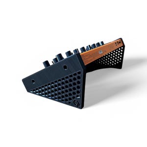 Behringer Crave / Edge / Spice / Grind Panneaux latéraux à coupe hexagonale | Support pour synthé imprimé en 3D | Industries de la terre froide